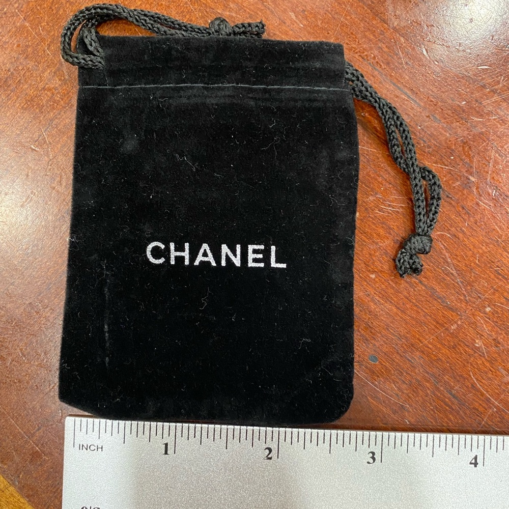 Chanel Drawstring Jewelry Dust Bag, mini Pouch - Picture 2 of 3